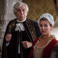 Zdeněk Žák a Patricie Solaříková jako komorná princezny Stelly.