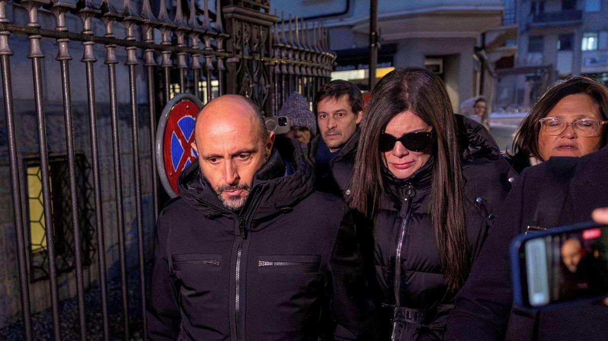 Majitel baru v Crans-Montaně u soudu litoval obětí, vypovídá i úředník města