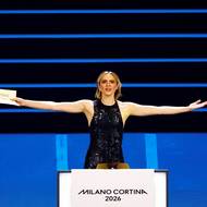 Italská herečka Brenda Lodigiani prostřednictvím gesta a mimiky naučila diváky jak bez slov říct „hodně štěstí“, „pojď sem“ či „to nefunguje“.