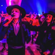 Snímek z Human Zoo.