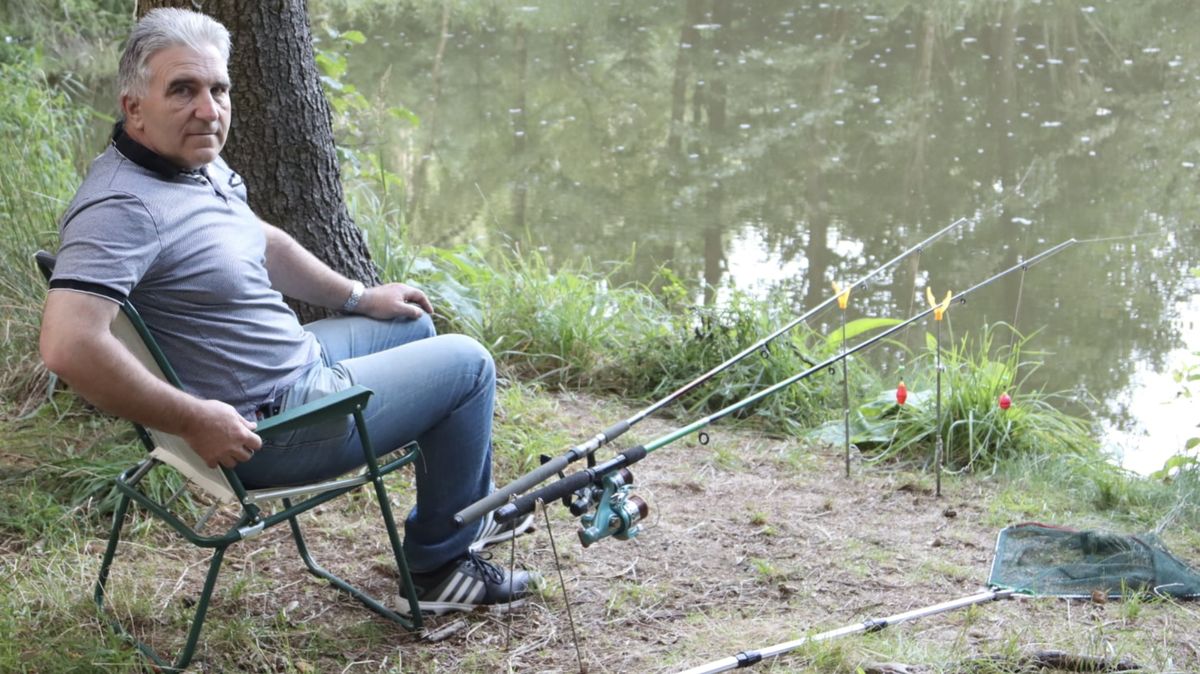 Rybářské VIP povolenky jsou pozastaveny. Ministerstvo řeší, co s nimi dál