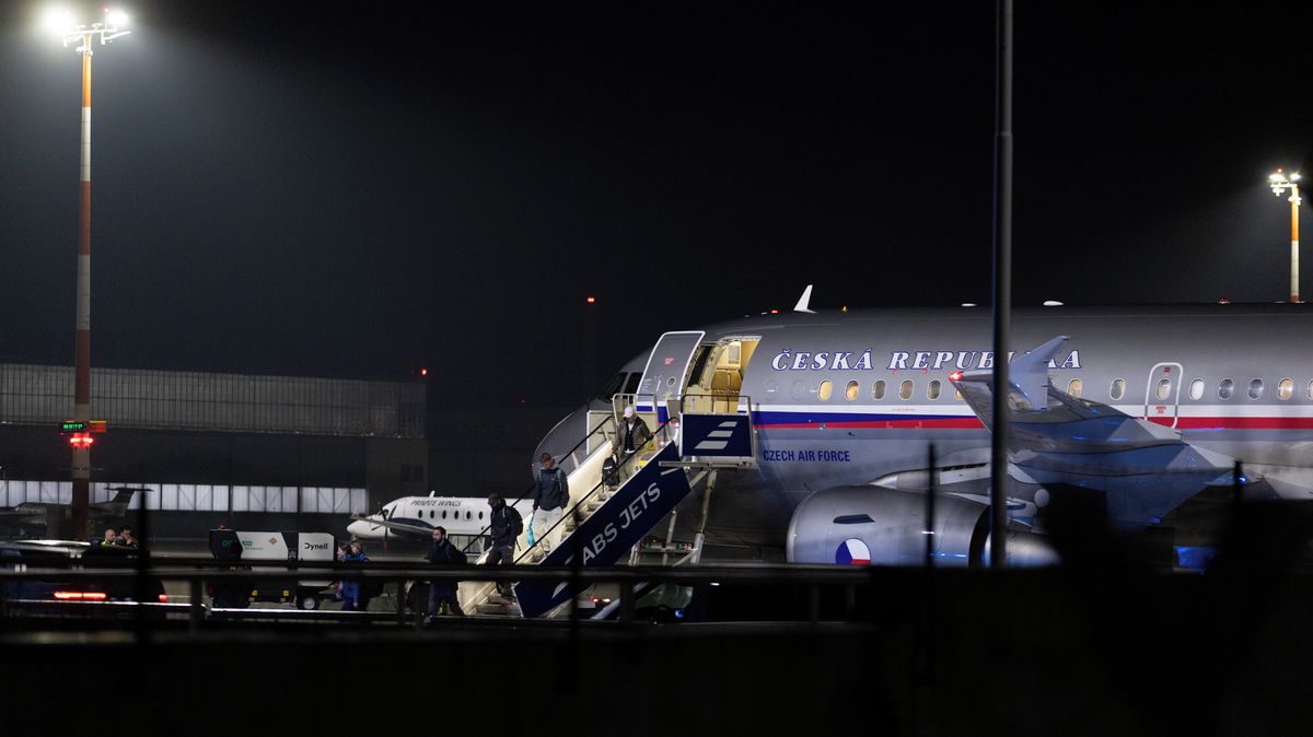 Počet Čechů na Blízkém východě od víkendu klesl o třetinu