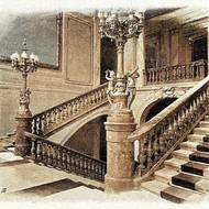 Hlavní schodiště.