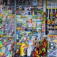 …či granule pro psy a toaletní papír.