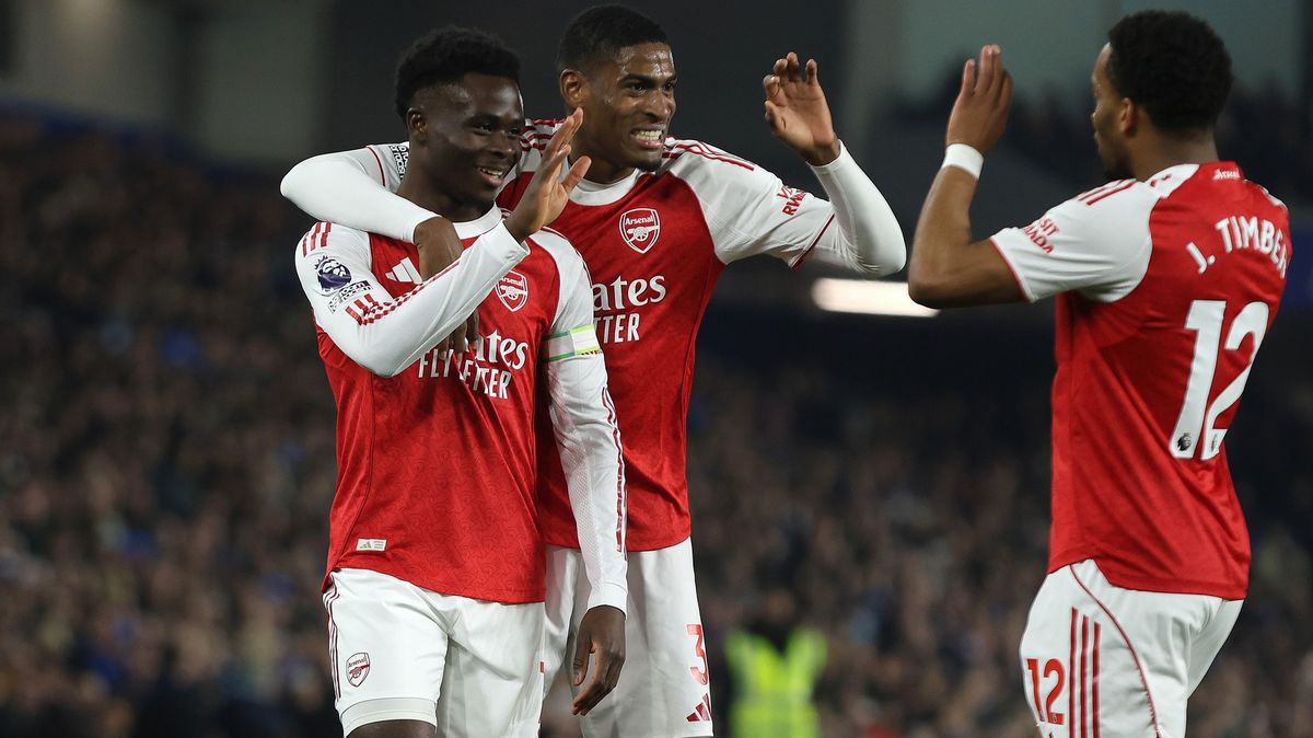 Hrajete ošklivý fotbal, vyčítají Arsenalu. Ten ale míří za vysněným titulem