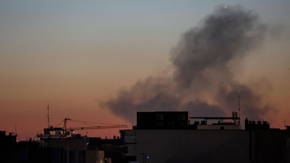 Izrael zničil velitelský bunkr v Teheránu. Komplex zasáhlo sto bomb