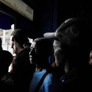 Spojené státy na konci února oznámily, že některé dodávky ropy na Kubu obnoví.