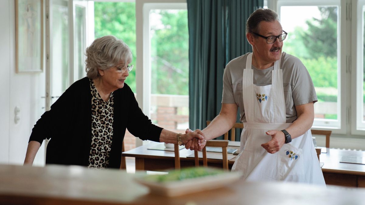 Recenze: Málokterý český seriál je tak bezmocný jako novinka od Hřebejka