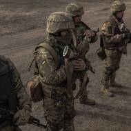 „Lidé mají menší chuť se učit, mají více, řekněme, obav a negativních očekávání,“ vysvětlil agentuře AFP 28letý instruktor, který si říká Buk.