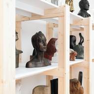 Pohled do stálé expozice České umění 20. století a jeho škatulky.