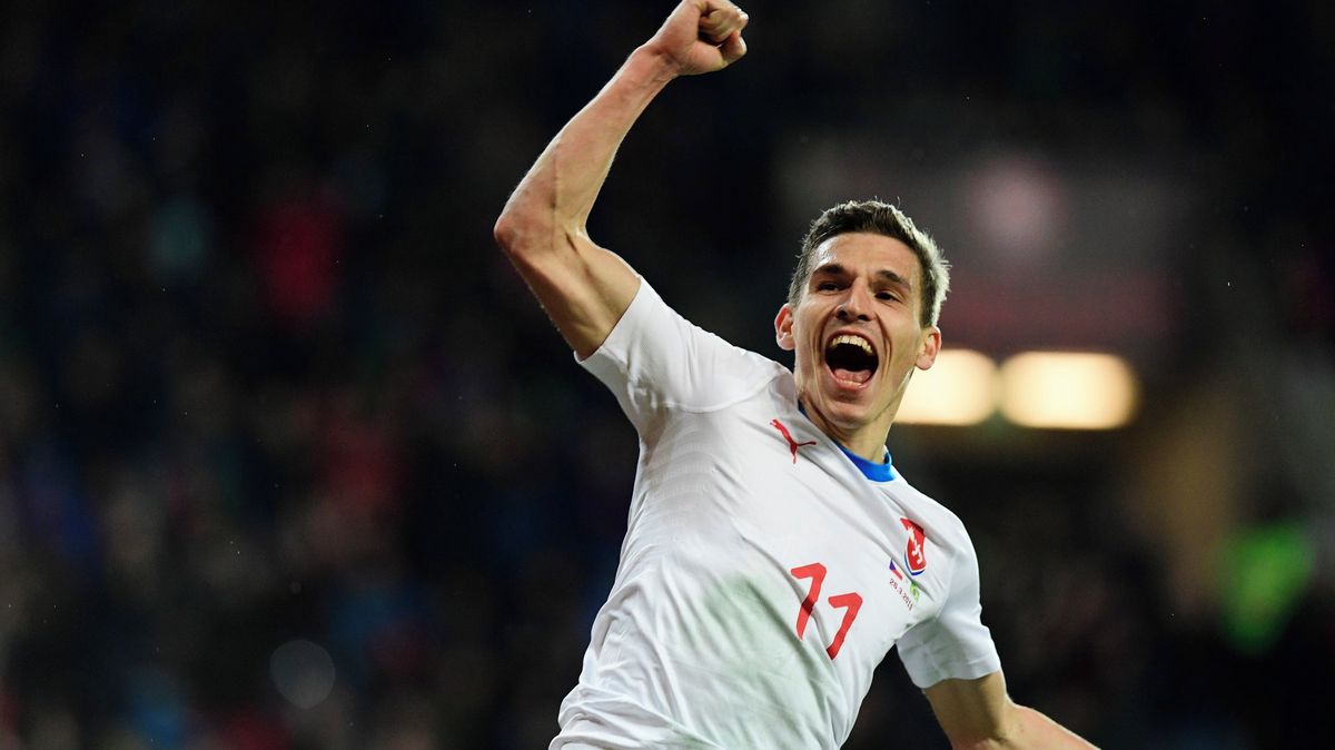 Milionové přestupy s českým fotbalem zatřesou, bojí se bývalý kapitán Sparty