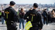 Policisté dali v Praze při dvoudenní kontrole chodcům pokuty za 23 900 korun