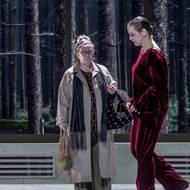 Veronika Janků jako Juliana a Pavla Beretová v roli Hedy.