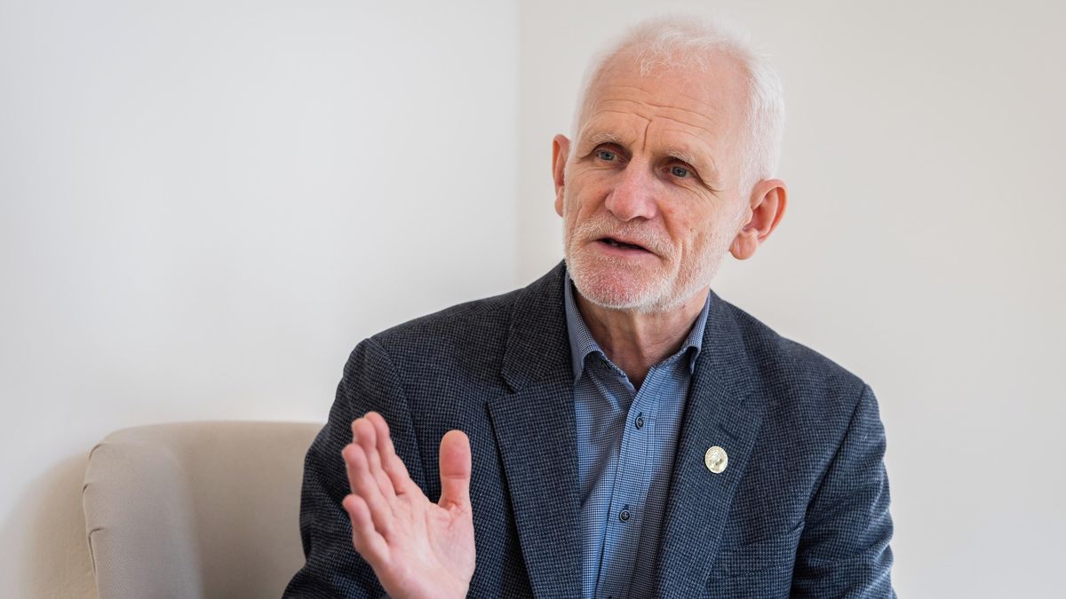 Věznění disidenti nejsou oběti, ale bojovníci, říká nobelista Bjaljacki