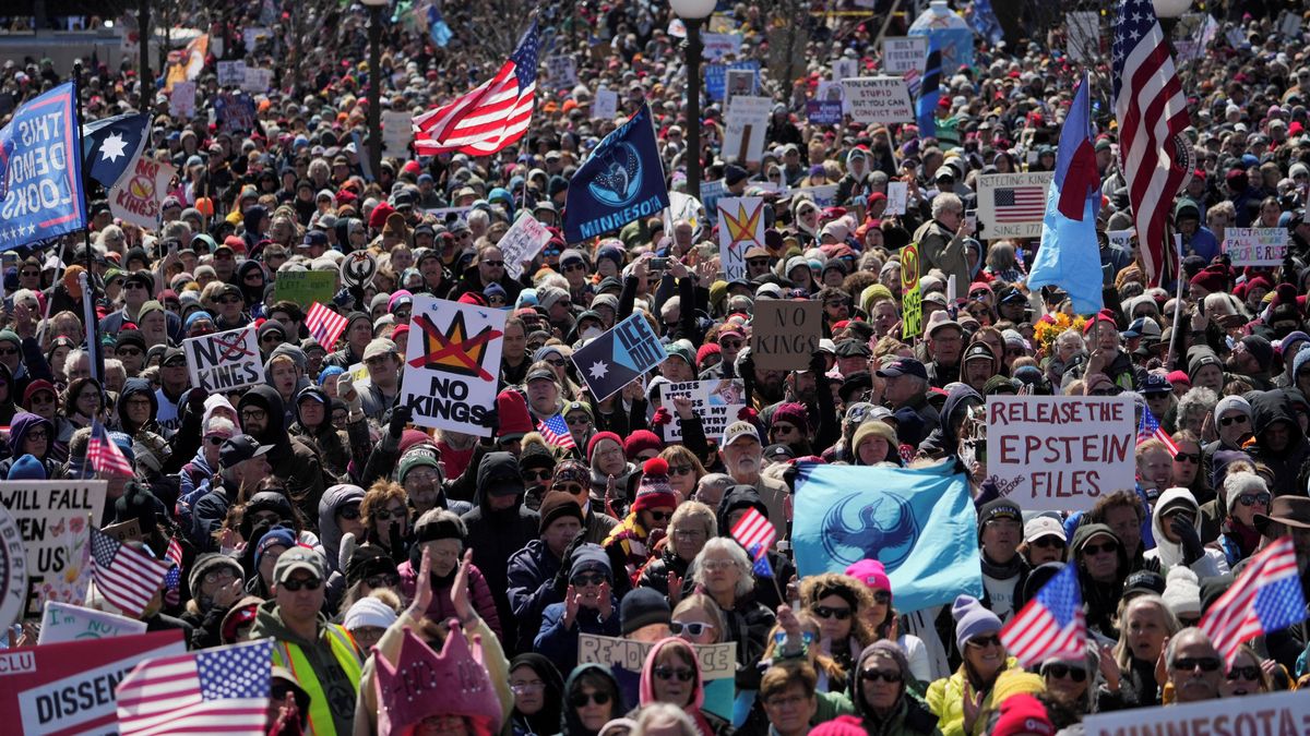 Foto: Až osm milionů Američanů vyšlo do ulic na shromáždění proti Trumpovi