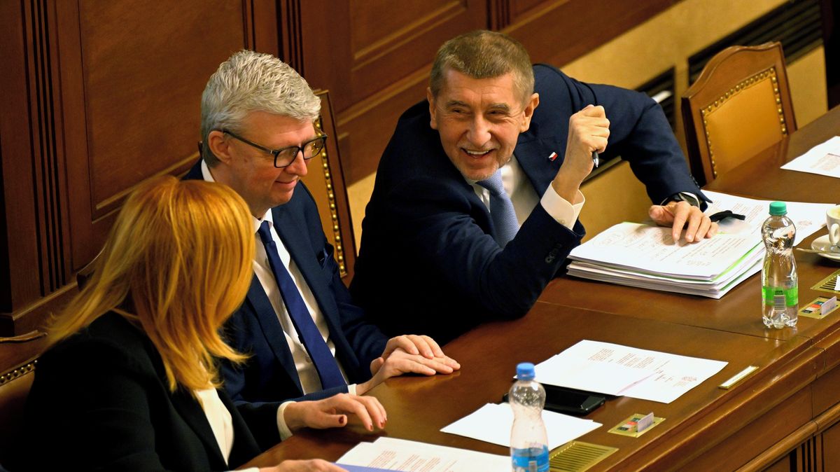 Začíná skutečná vláda Andreje Babiše? Expert odpovídá