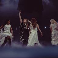 Anglická skupina hraje těžko zařaditelný, melodramatický „art pop“ v rozpětí od komorní hudby s harfou a houslemi přes alternativní rock po euforické songy se sborovými nápěvy.