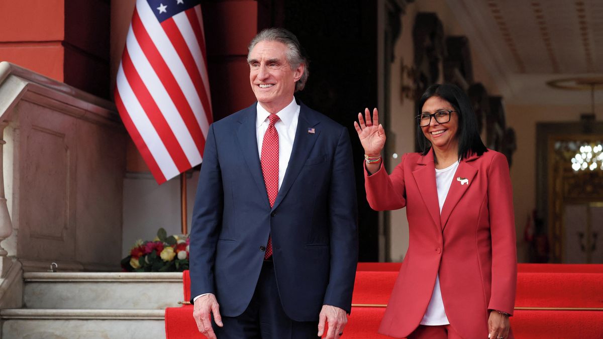 Zlato, agenti CIA a zkrocený buldok. Jak si Trump podmanil nepřátelský režim