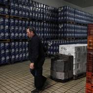 Přibližně 80 % řeckého ovčího a kozího mléka se používá na výrobu sýra feta, který má v rámci Evropské unie chráněné označení původu.