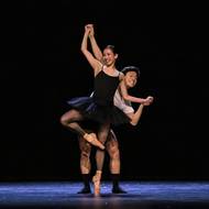 Shino Sakurado a Rei Masatomi v choreografii Ballet 102 od Erica Gauthiera.