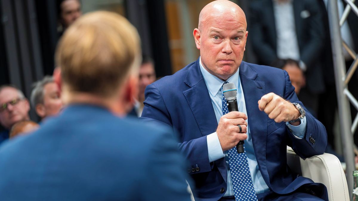 „Žádné výmluvy, žádné výjimky.“ Americký velvyslanec zkritizoval Česko