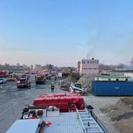 Dohašování budovy. 