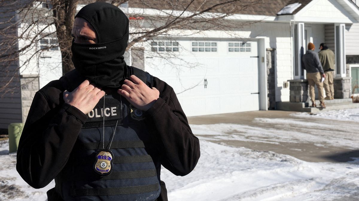 Minnesota žaluje vládu USA, chce důkazy v případech zabití Goodové a Prettiho