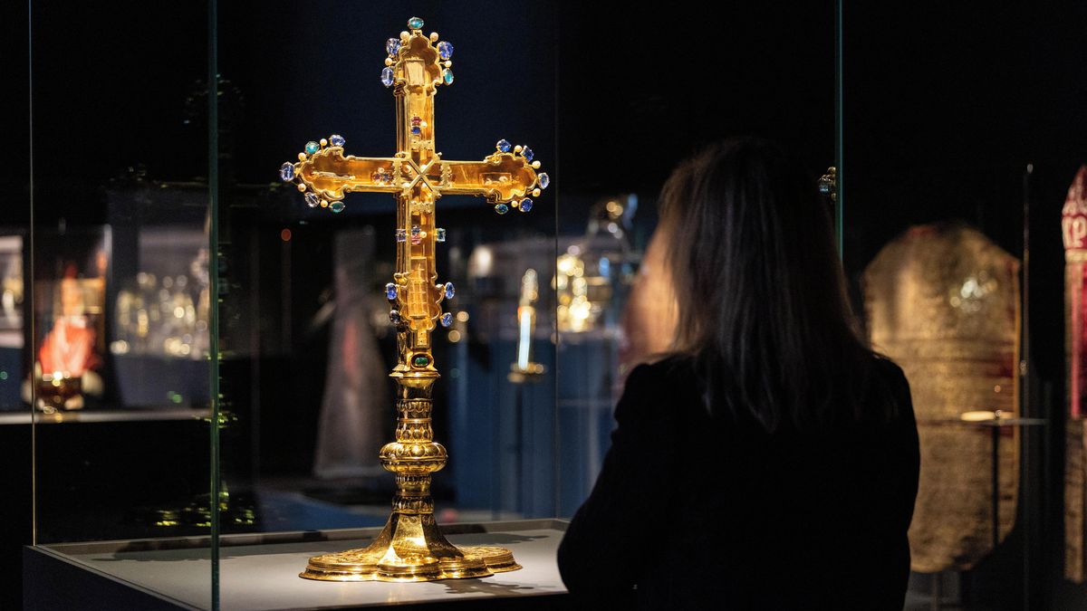 Foto: Svatovítský poklad a současné umění. Na Hradě začíná velká výstava