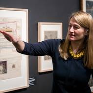 Výstavu připravila kurátorka Petra Kolářová (na fotografii) z pražské Národní galerie.