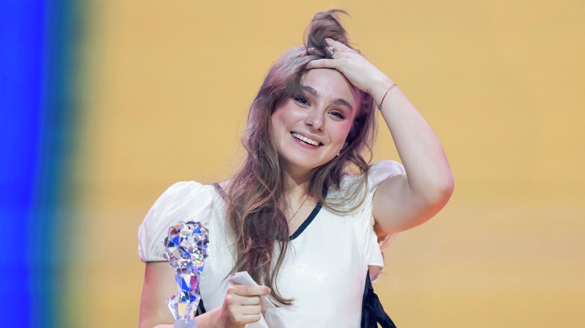 Šestnáctiletá Falbrová i debutující filmařka. České lvy ovládla mladá generace