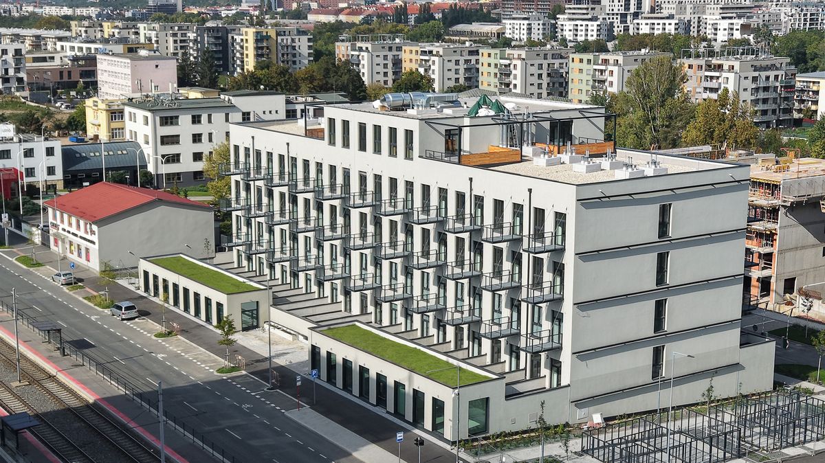 Velcí investoři zvedají ceny nájmů v Praze. Část zájemců zůstane mimo hru