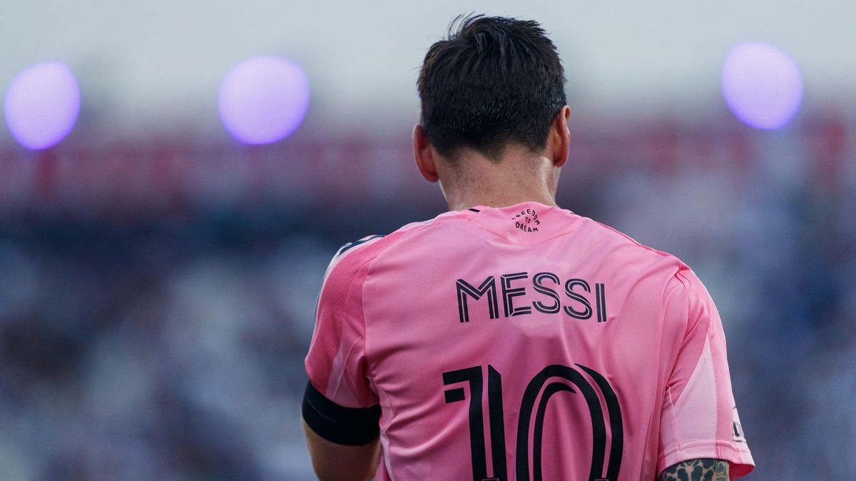 Messi nehrál, vraťte nám peníze. Naštvaní fanoušci uspěli s žalobou