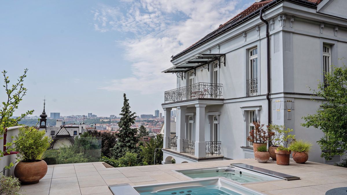 Prodala se nejdražší vila v Česku