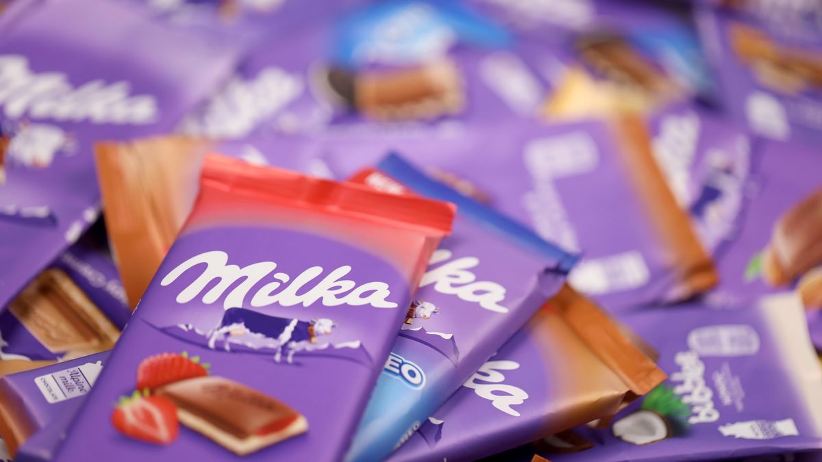 Čokoláda Milka se stala fialovou před 125 lety, krávu obarvila až později
