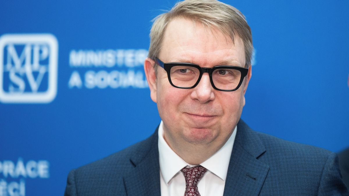 Hnutí STAN podalo trestní oznámení kvůli Juchelkově bývalé poradkyni