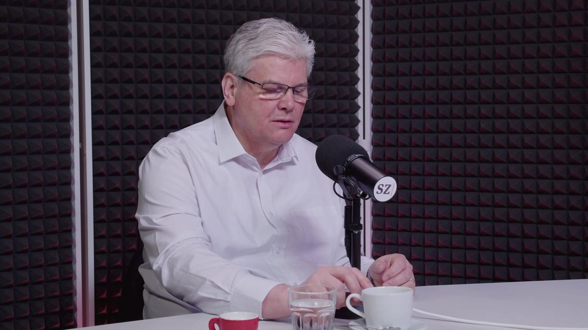 V obálce nebyl úplatek, popírá Ludvík korupci