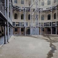 Atrium v původní podobě před vestavbou.