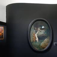 Diváci uvidí 110 exponátů od více než 40 autorů, které podzemí fascinovalo jako prostor mýtů, hlubokého rozjímání, poznání i civilizačního pokroku.