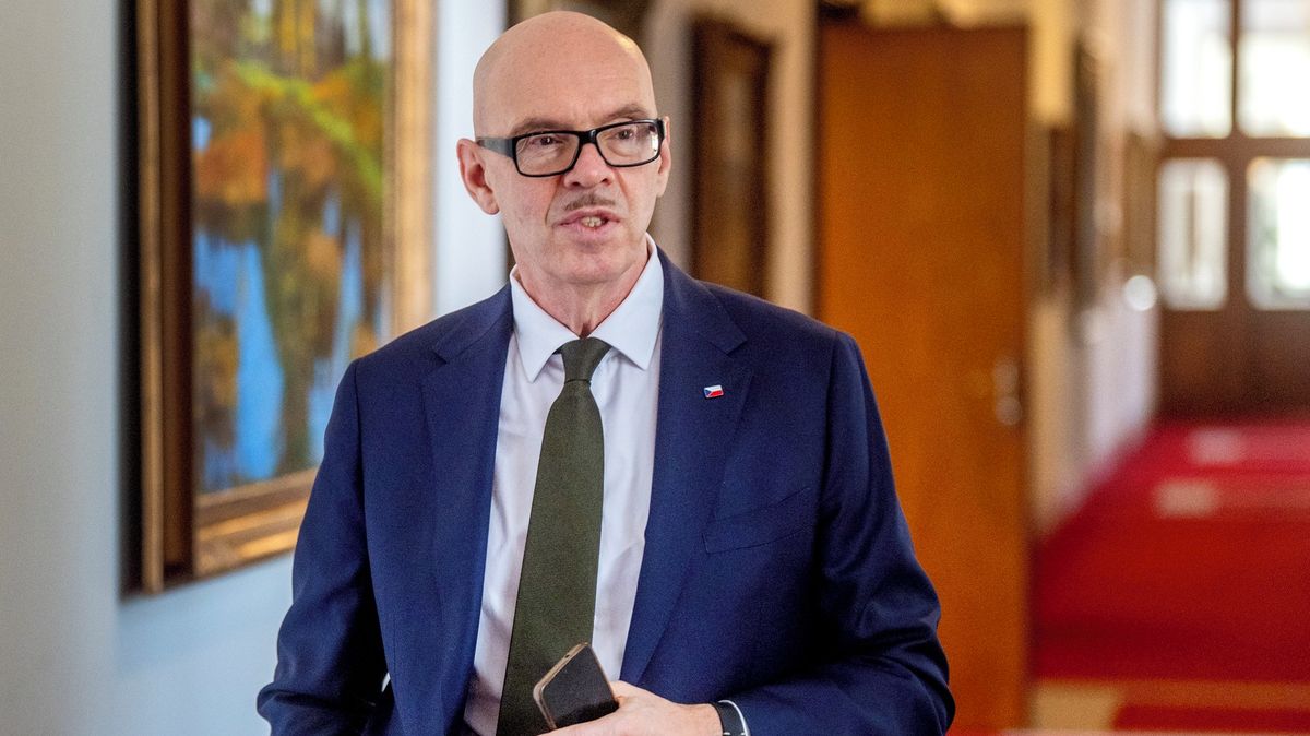 Klempíř chce mít nového šéfa galerie v září. Peníze na umění už skoro našel