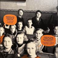 Františka Plamínková byla velice oblíbená u svých žákyň, které učila i matematiku, která byla tou dobou brána jako pouze mužská doména. 