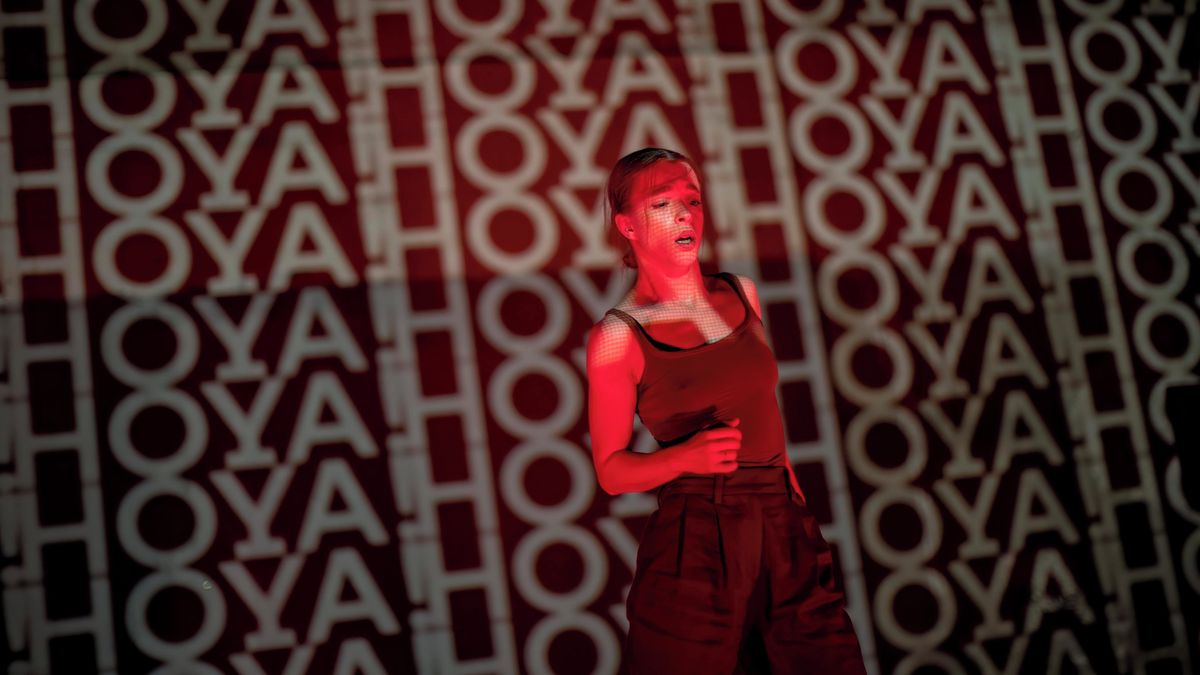 Směj se, pořád se směj. Taneční inscenace se týká tématu vyhoření