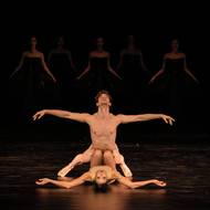 Na snímku z Petite Mort jsou Madalena Judas a Jacopo Biancucci.