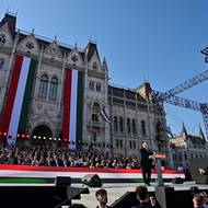 Pochod zakončil projev premiéra na Kossuthově náměstí.