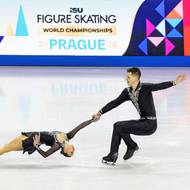 Velká sláva je tu. V pražské O2 aréně začalo mistrovství světa v krasobruslení, do Prahy se vrátilo po 33 letech.