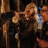 Leoš Noha jako Pepa, Barbora Poláková v roli Denisy a Petr Čtvrtníček coby Lojza.