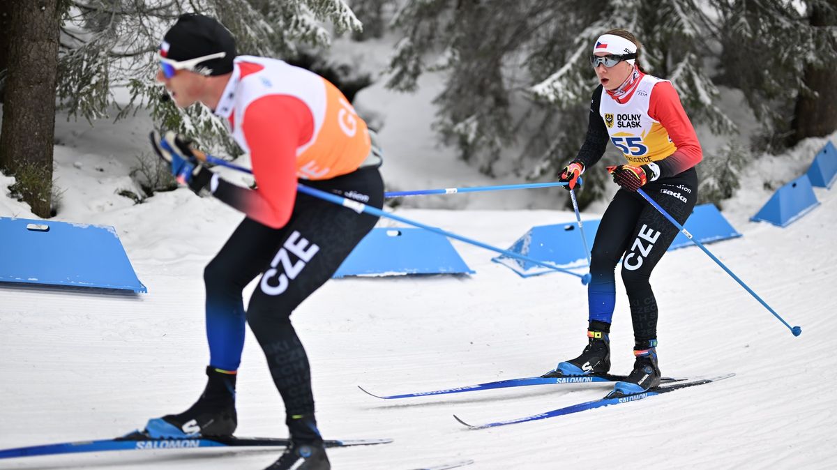 Běží ve tmě, střílí podle sluchu. Nevidomá česká naděje umí i biatlon