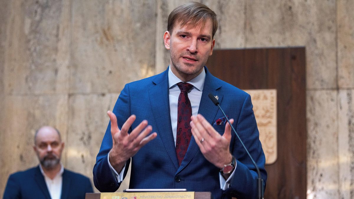 Zpráva o krachujícím zdravotnictví. Vojtěch chystá desítky miliard