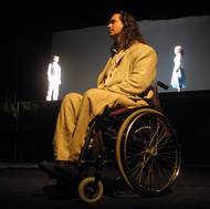 Na fotografii z roku 2003 v inscenaci Pekař Jan Marhoul v královéhradeckém Klicperově divadle.