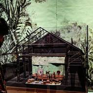 Průřez dílem současného jihoafrického výtvarníka a filmaře Williama Kentridge připravila jako hlavní letošní výstavu Kunsthalle Praha.