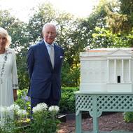 Karel III. s chotí Camillou v USA